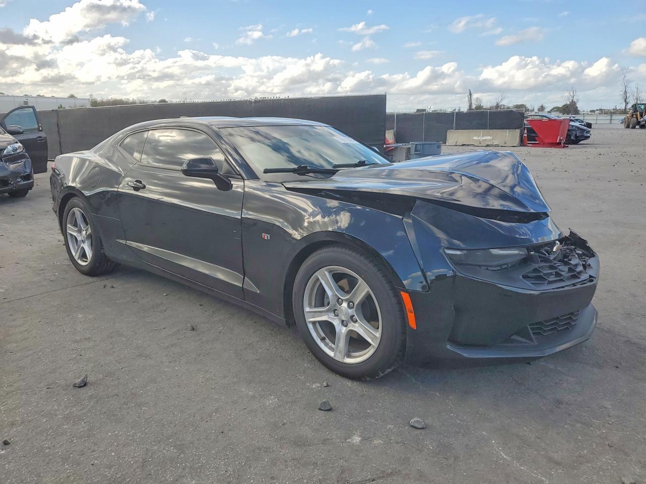 2023 Chevrolet Camaro Ls - Фото 4