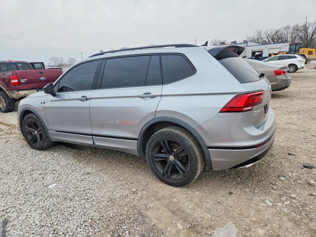 2019 Volkswagen Tiguan Se - Image 2