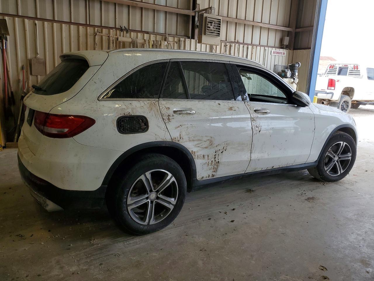 2017 Mercedes-Benz Glc 300 - Фото 3
