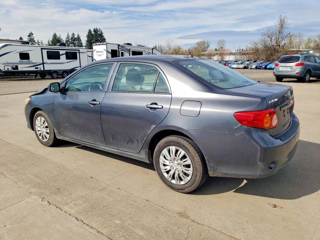 2010 Toyota Corolla Le - Фото 2