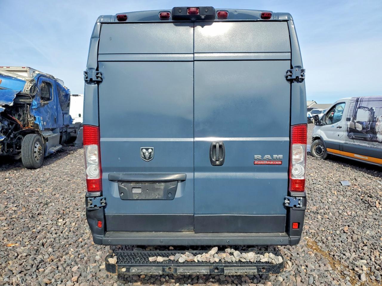 2019 Ram Promaster 3500 Delivery Van - Фото 6