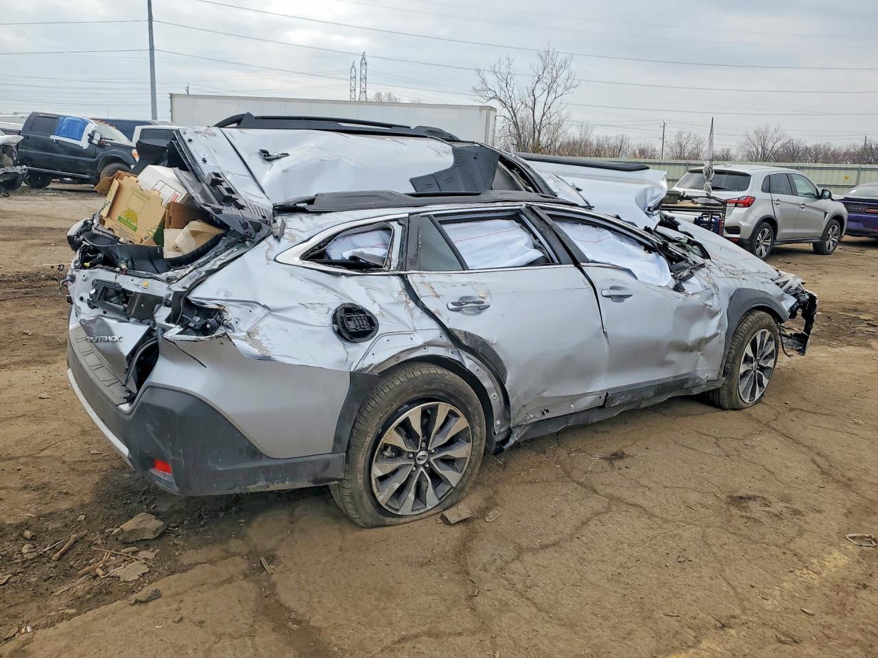 2025 Subaru Outback Limited - Фото 3