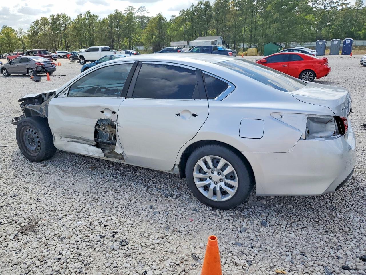 2016 Nissan Altima 2.5 S - Фото 2