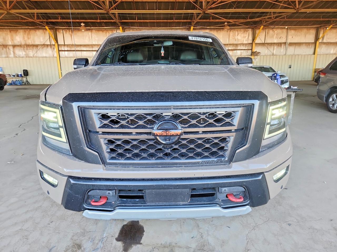 2021 Nissan Titan Pro-4X - Фото 5