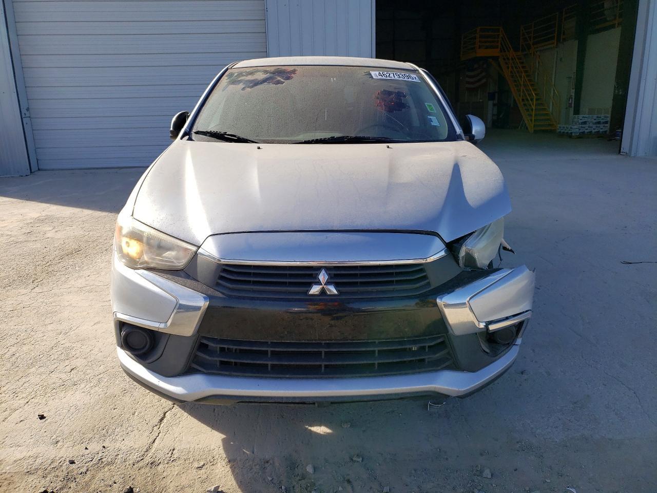 2017 Mitsubishi Outlander Sport Es - Image 5