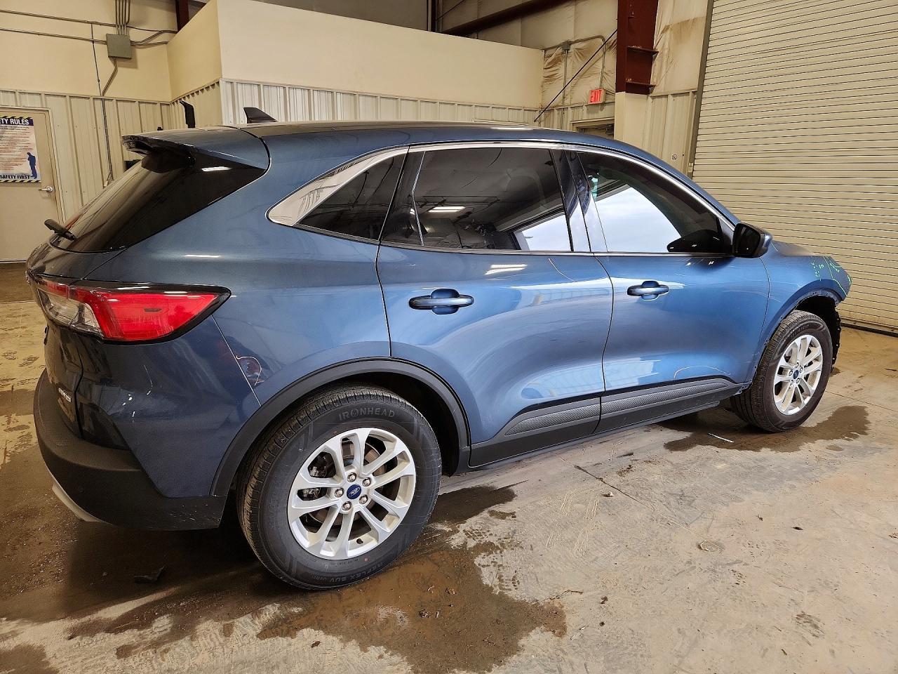 2020 Ford Escape Se - Фото 3