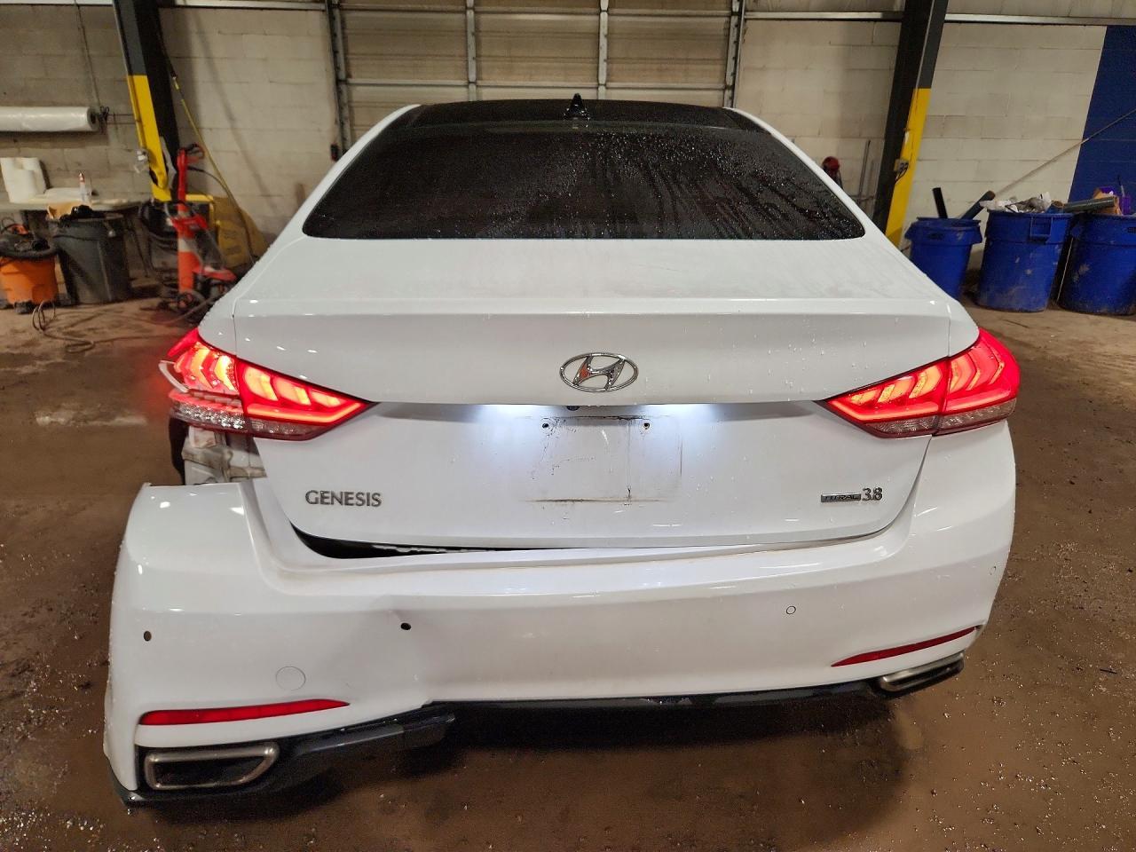 2015 Hyundai Genesis 3.8L - Image 6