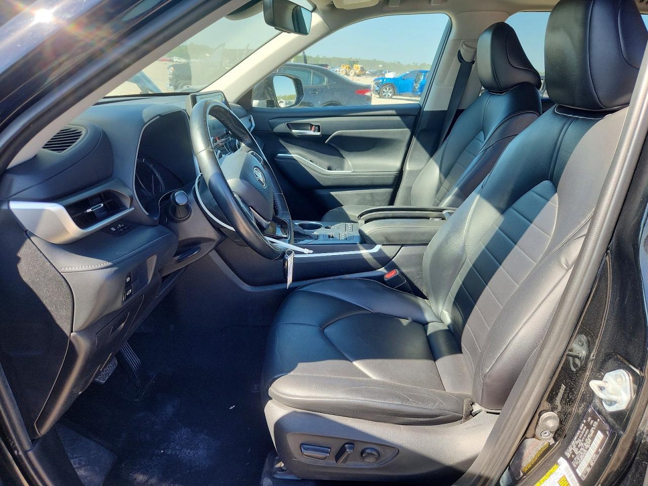 2021 Toyota Highlander Xle - Image 7