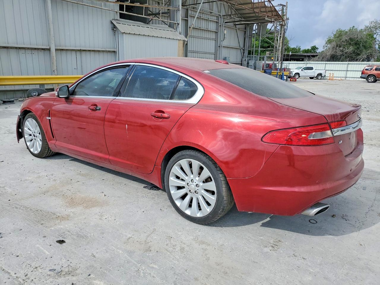 2009 Jaguar Xf Premium Luxury - Image 2