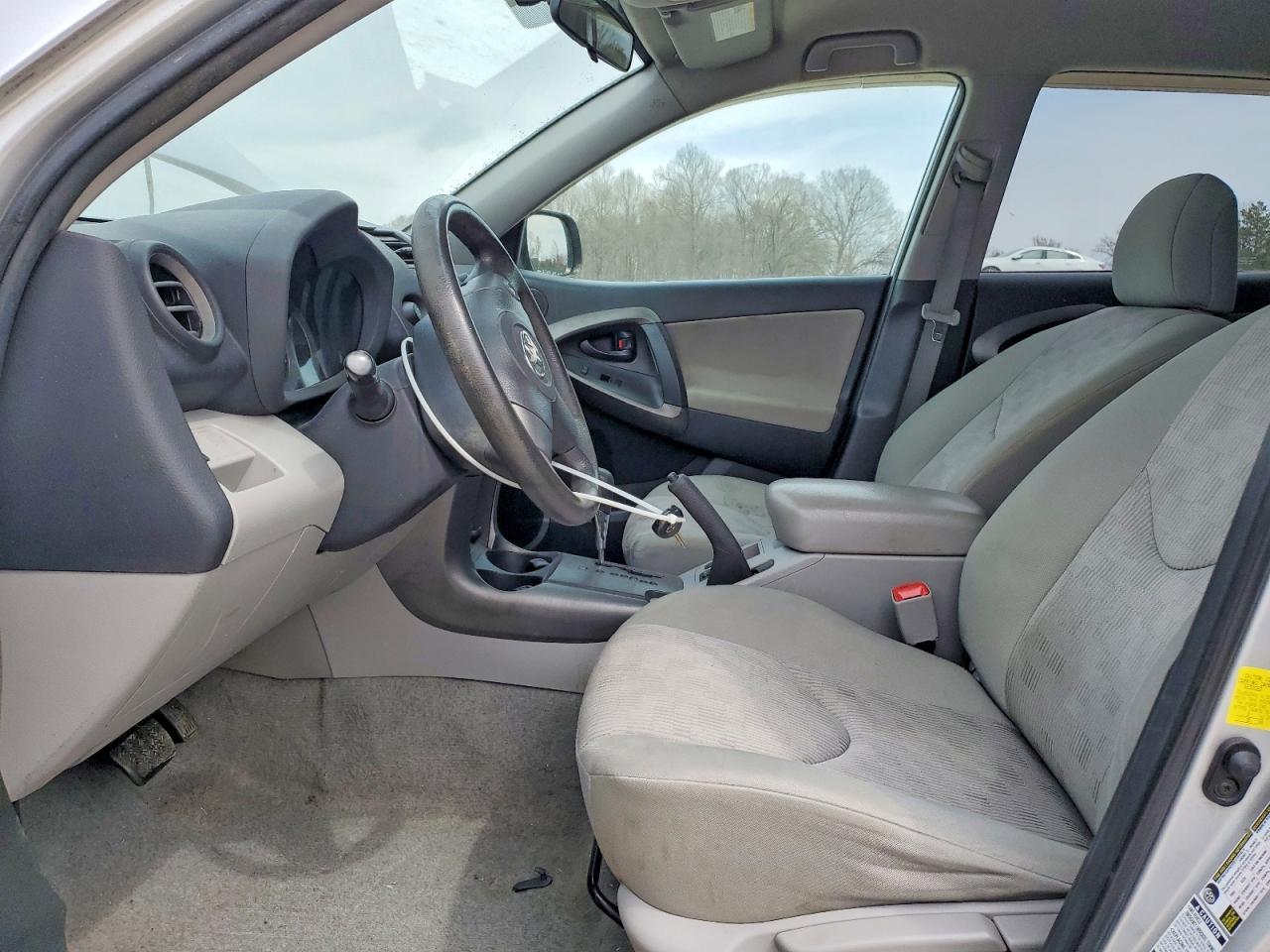 2011 Toyota Rav4 Base - Image 7
