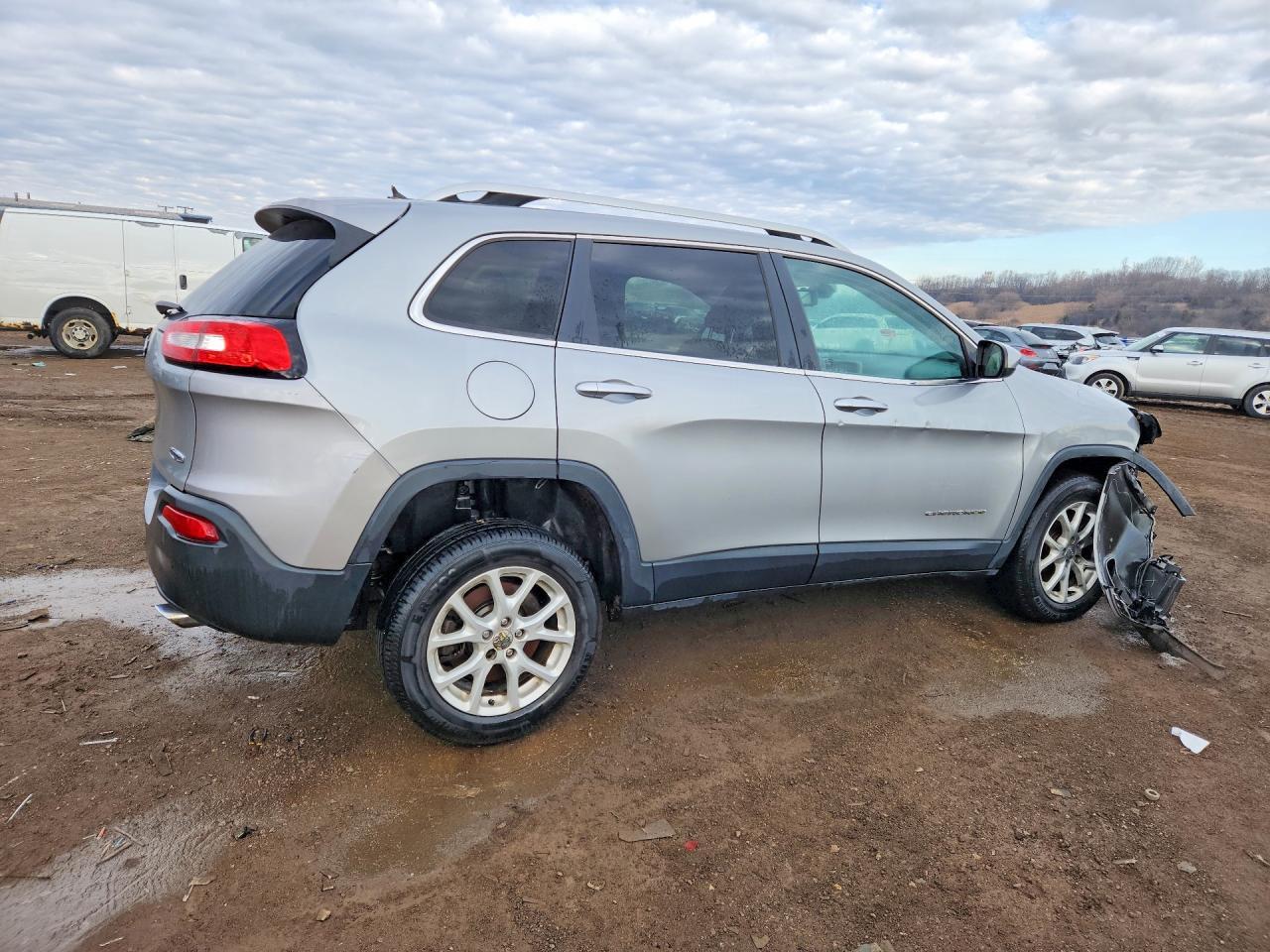 2014 Jeep Cherokee Latitude - Image 3
