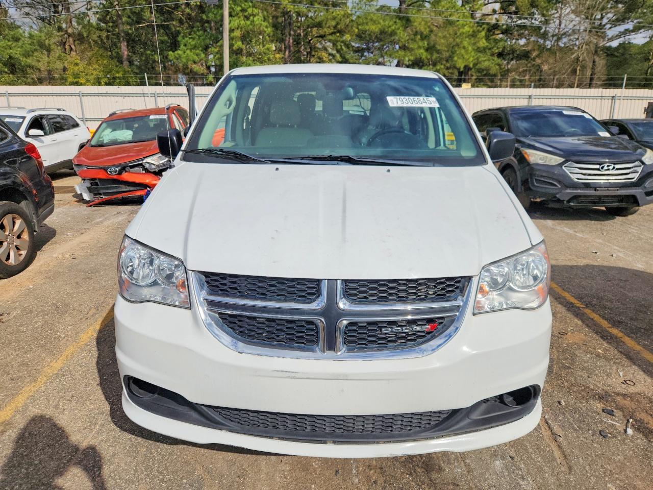 2019 Dodge Grand Caravan Se - Image 5