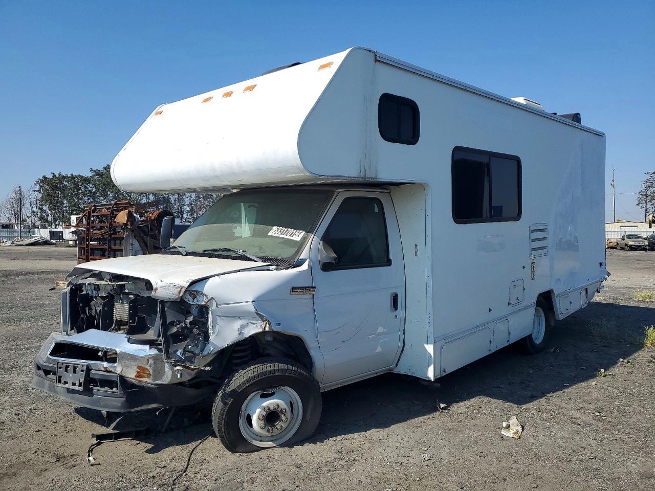 2021 Winnebago Motorhome - Image 2