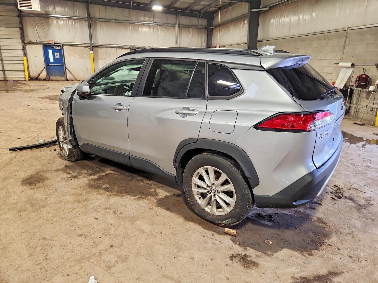 2023 Toyota Corolla Cross Le - Image 2