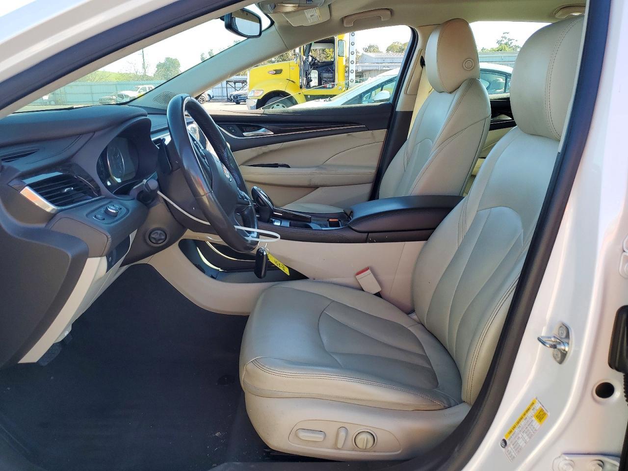 2017 Buick Lacrosse Preferred - Фото 7