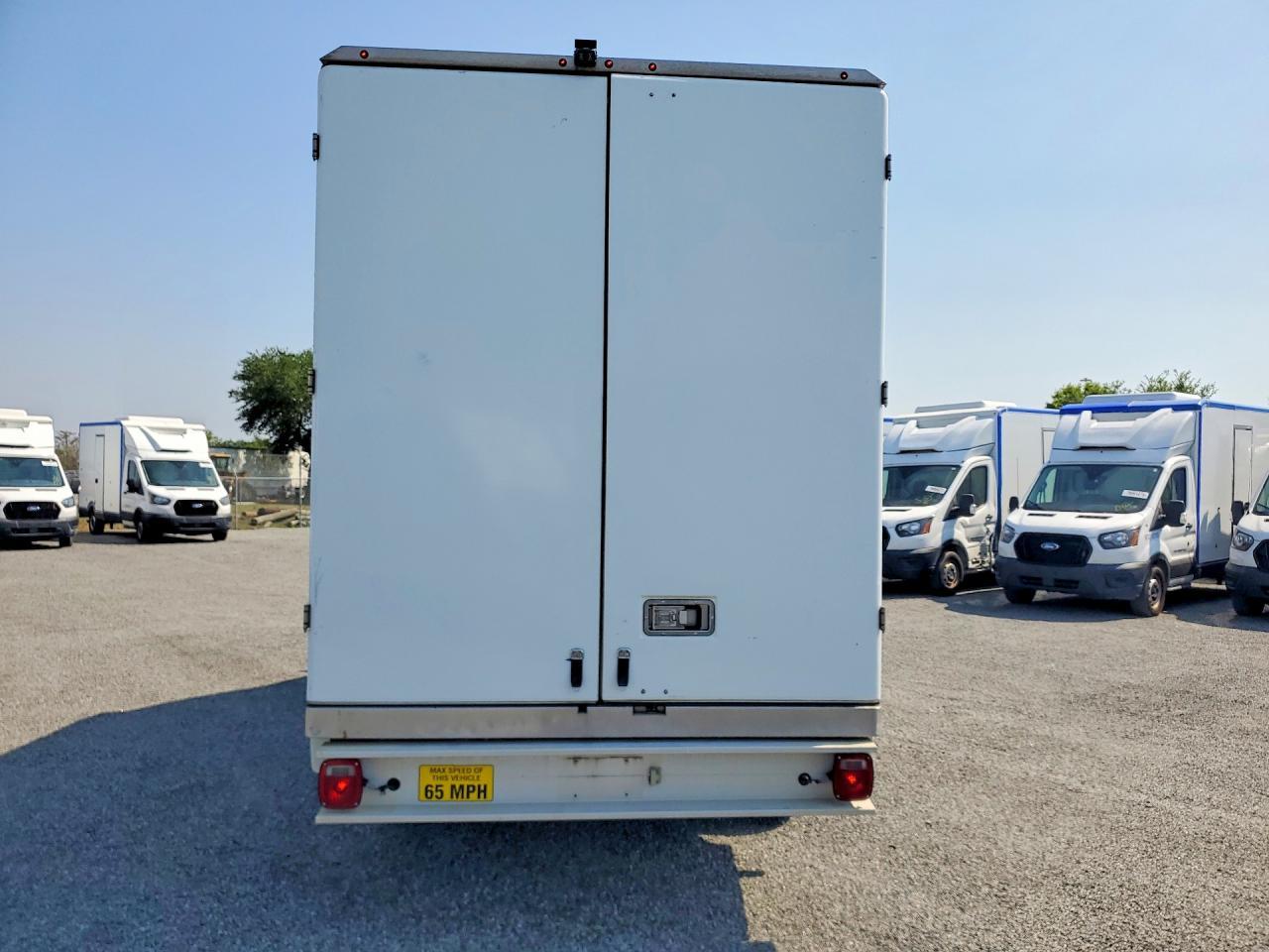 2020 Ford Transit Delivery Truck - Фото 6