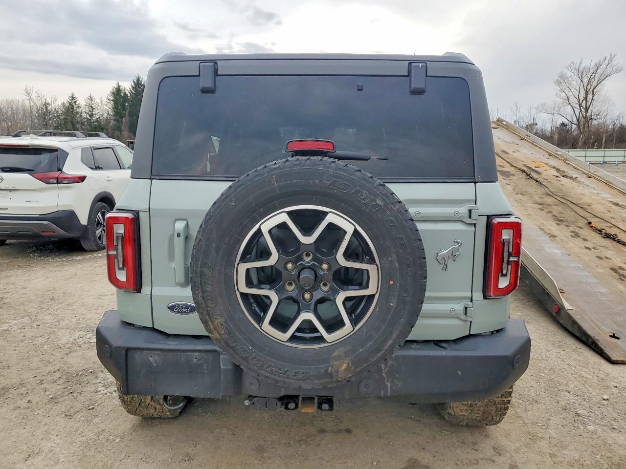 2023 Ford Bronco Base - Фото 6