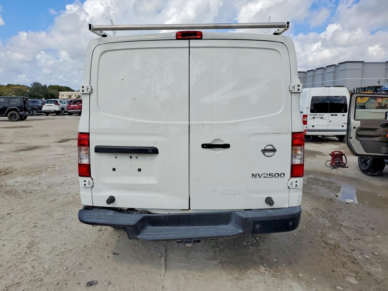 2017 Nissan Nv 1500 S - Image 6