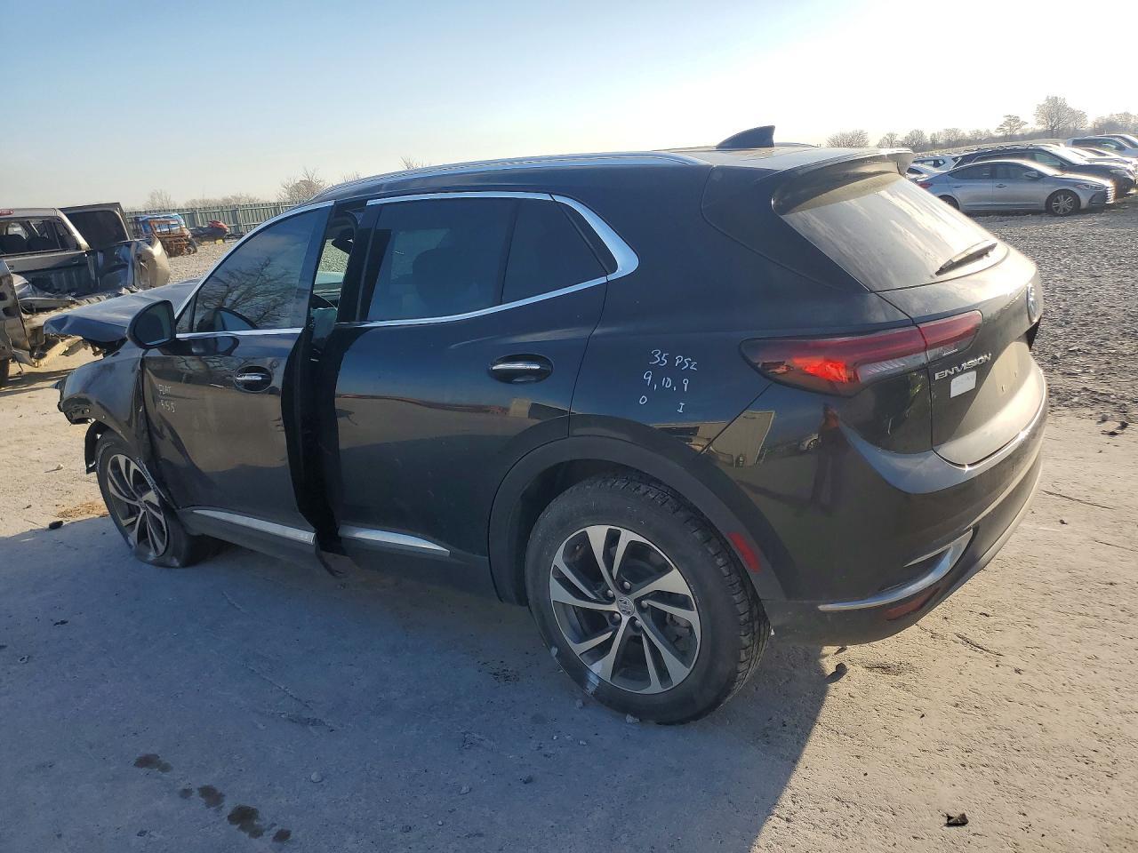 2023 Buick Envision Essence - Image 2