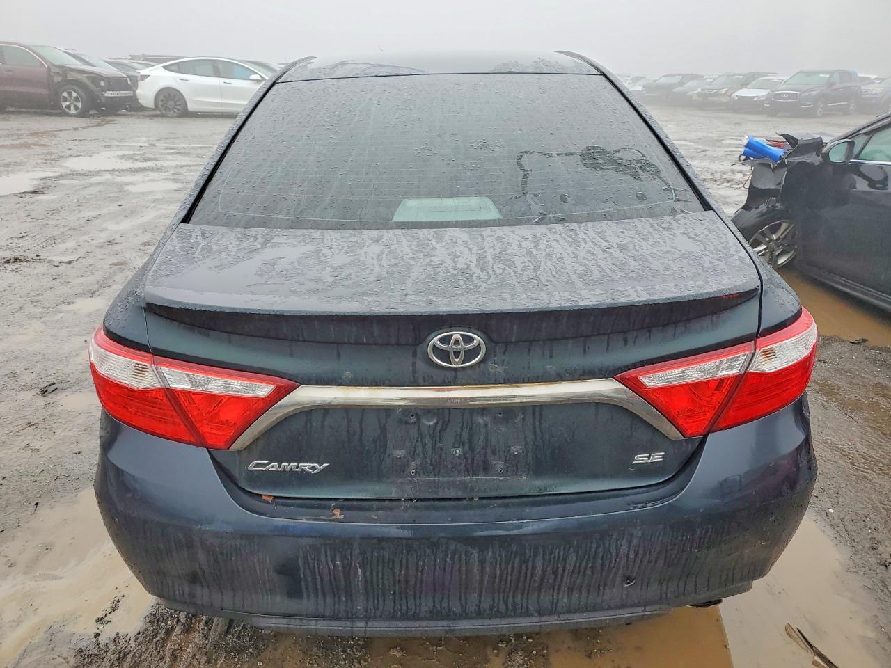 2015 Toyota Camry Se - Фото 6