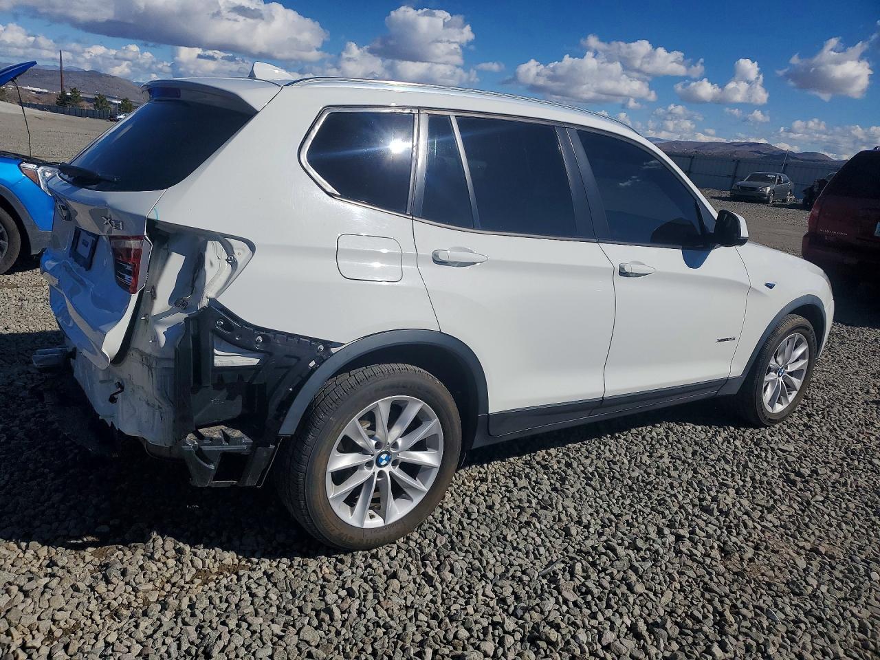 2017 BMW X3 xDrive28I - Image 3