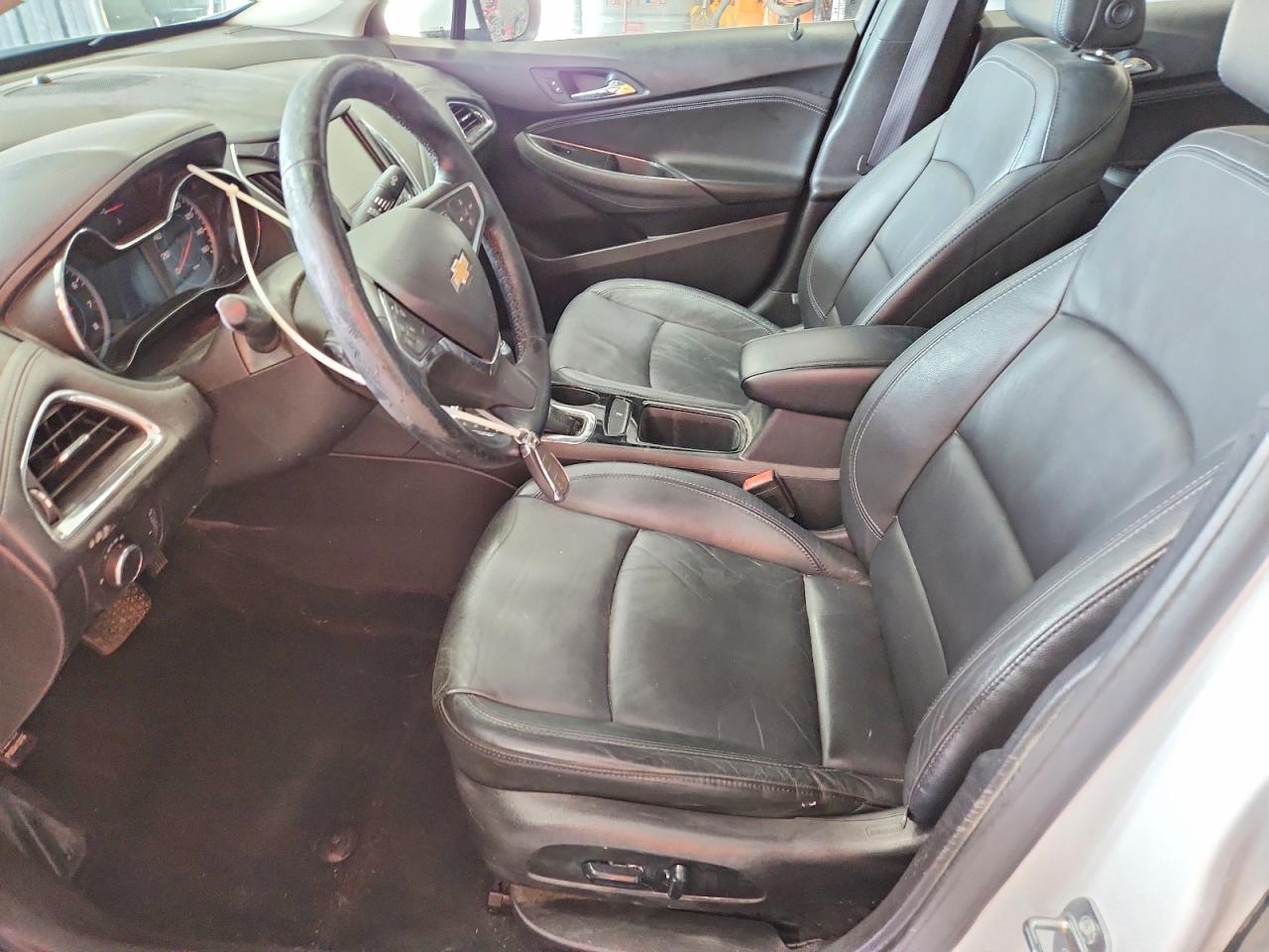 2016 Chevrolet Cruze Premier - Image 7