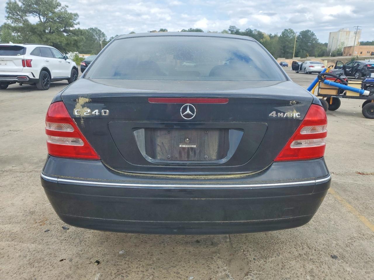 2004 Mercedes-Benz C 240 4Matic - Image 6
