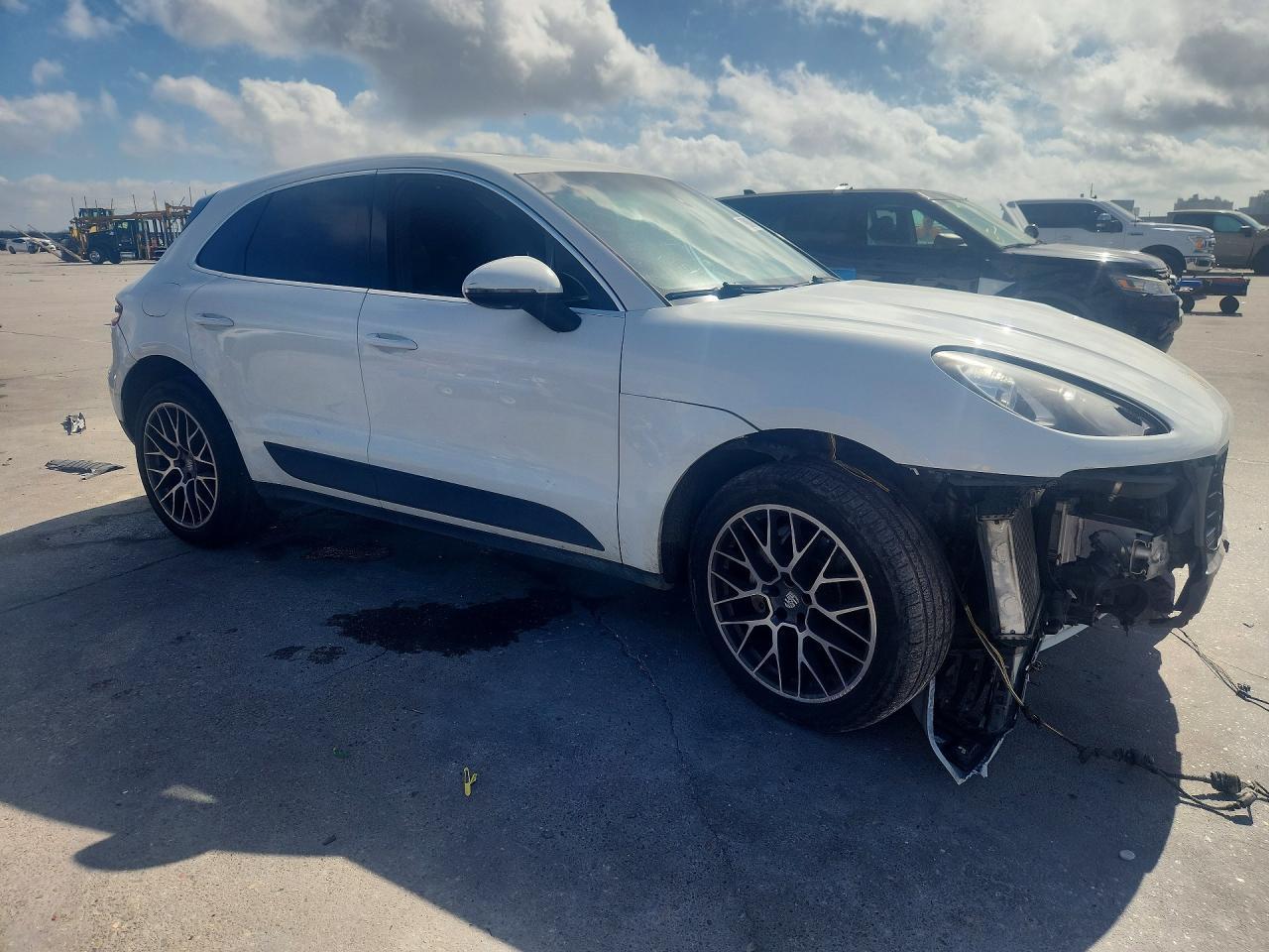 2015 Porsche Macan S - Image 4