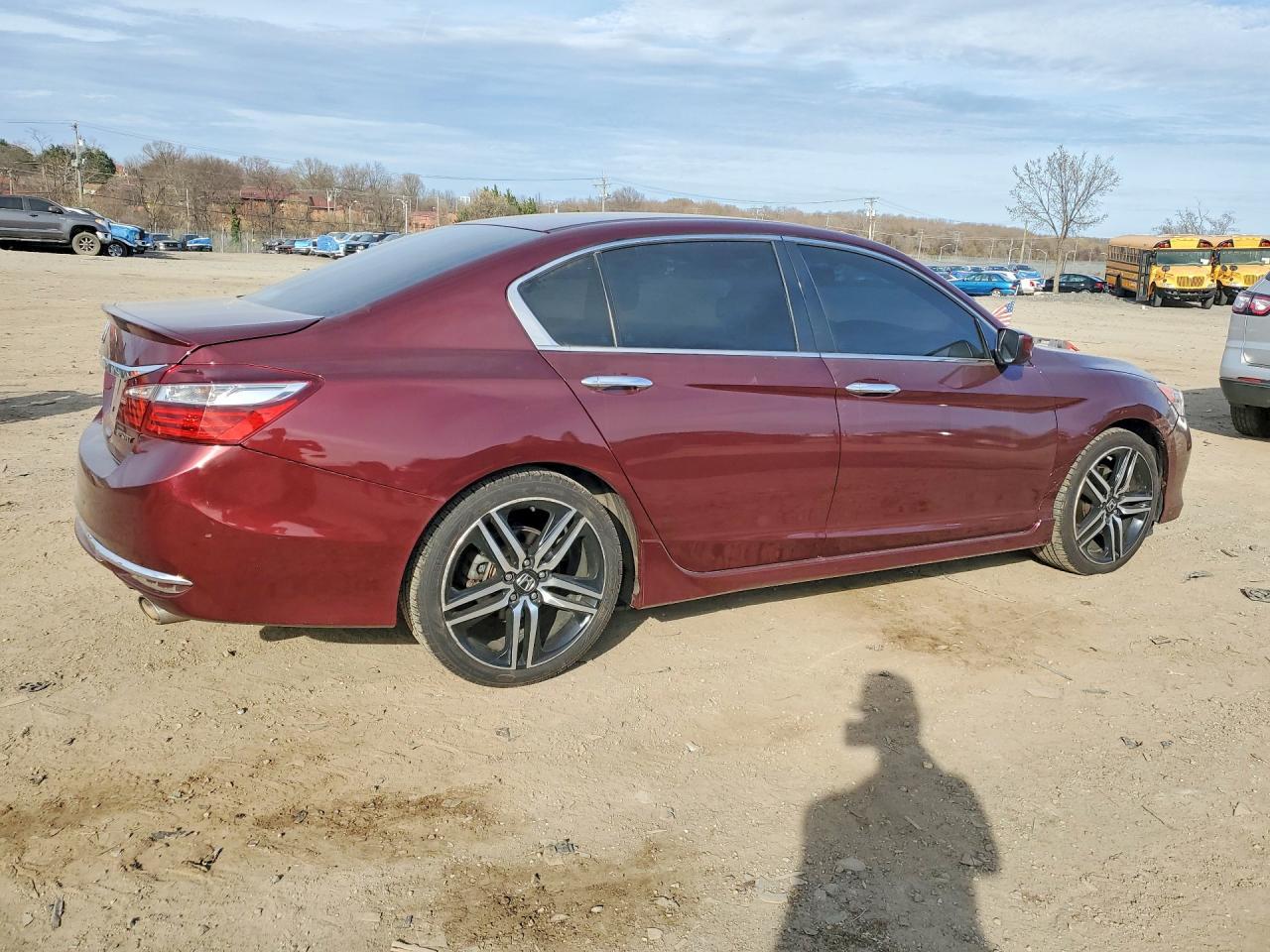2016 Honda Accord Sport - Image 3