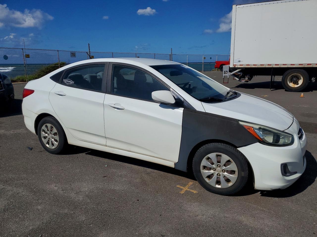 2016 Hyundai Accent Se - Фото 4