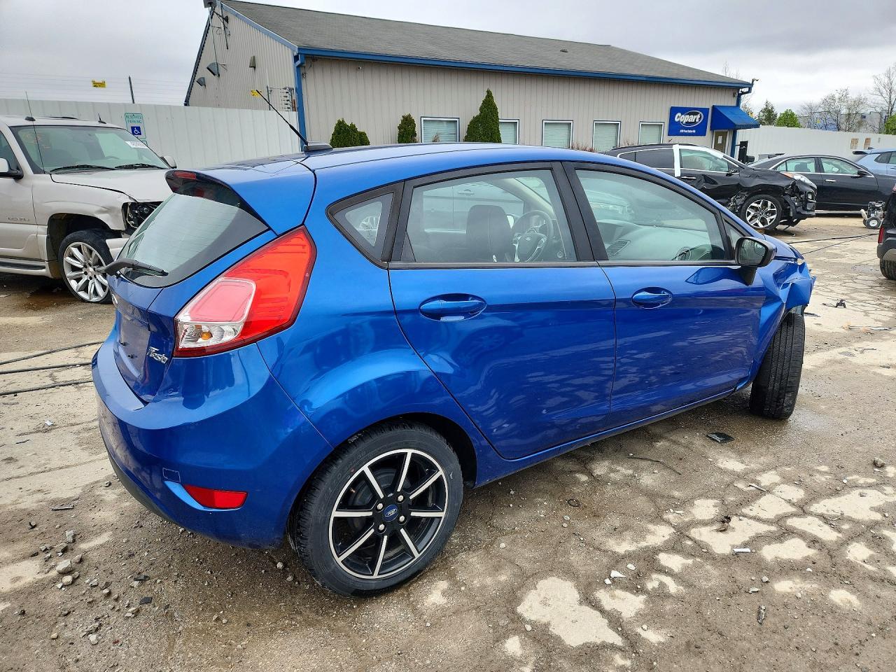 2019 Ford Fiesta Se - Фото 3