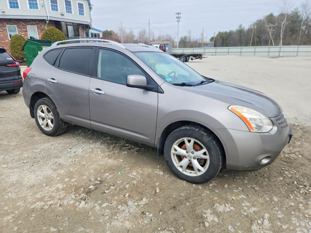 2010 Nissan Rogue S - Image 4