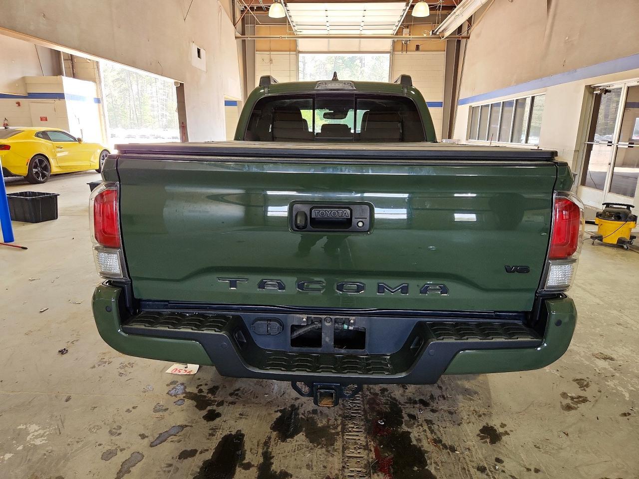 2021 Toyota Tacoma Trd Off-Road - Image 6