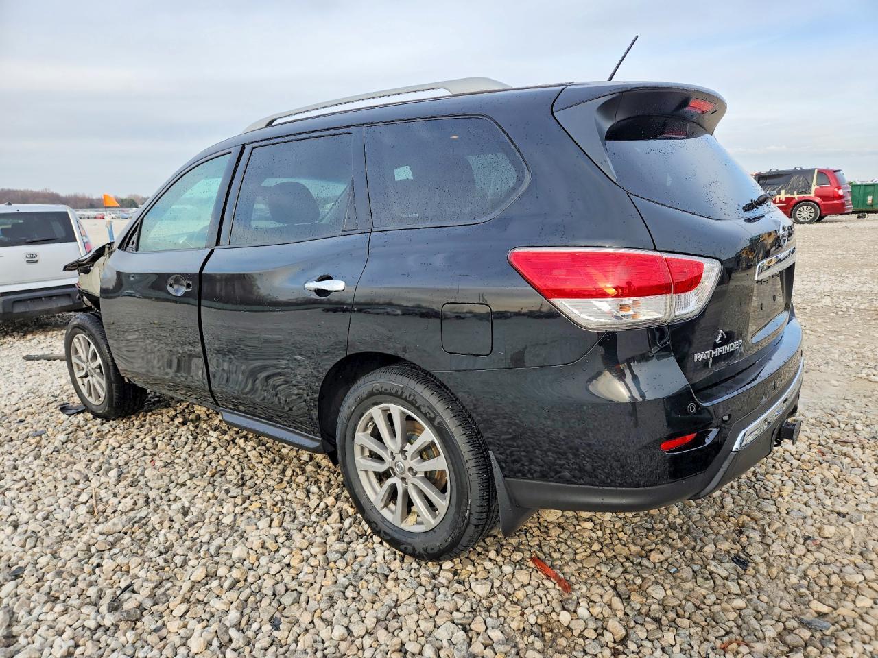 2014 Nissan Pathfinder Sv - Image 2