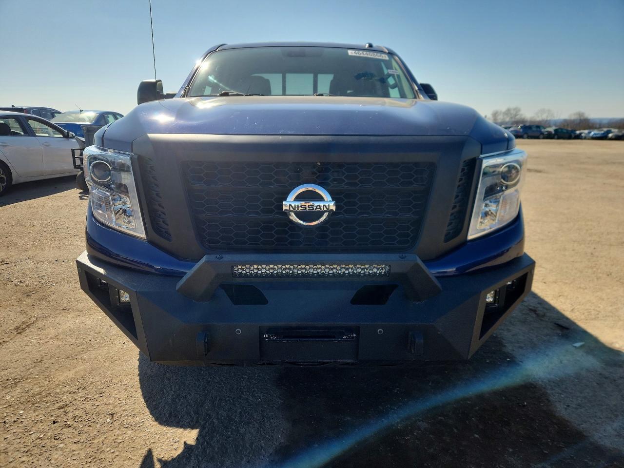 2017 Nissan Titan Xd Pro-4X 4Wd 5.0L V8 Tdsl - Фото 5