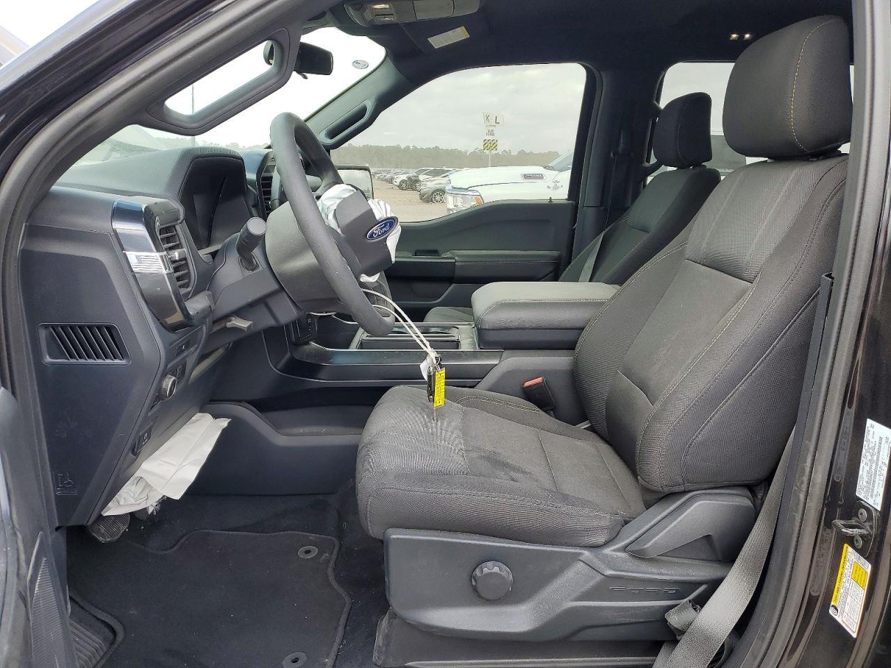 2025 Ford F150 Stx - Фото 7