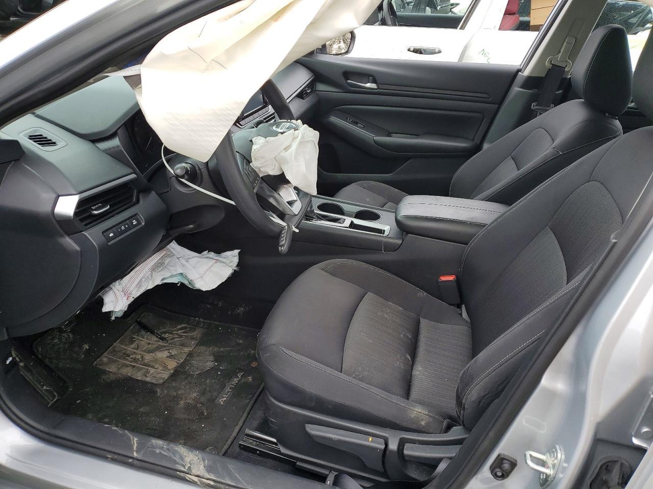 2022 Nissan Altima 2.5 S - Image 7