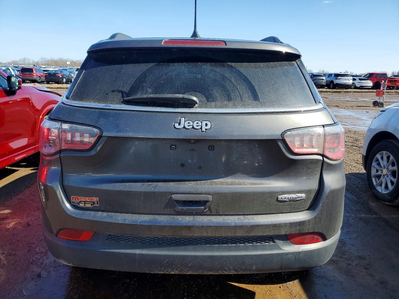 2017 Jeep Compass Latitude - Фото 6