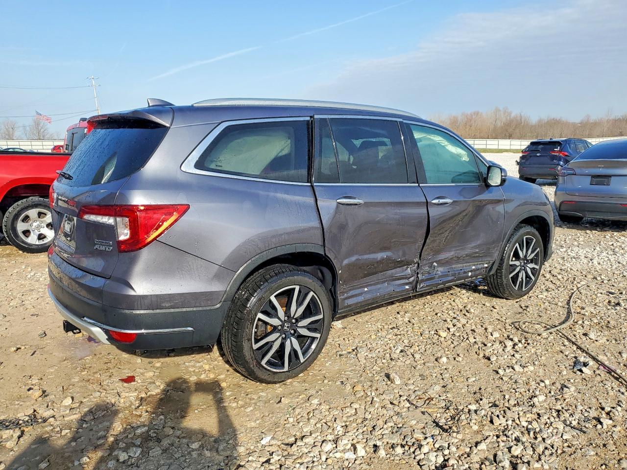 2021 Honda Pilot Touring - Image 3
