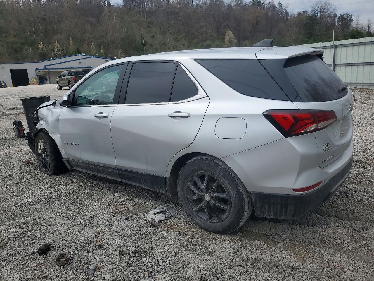2022 Chevrolet Equinox Lt - Фото 2