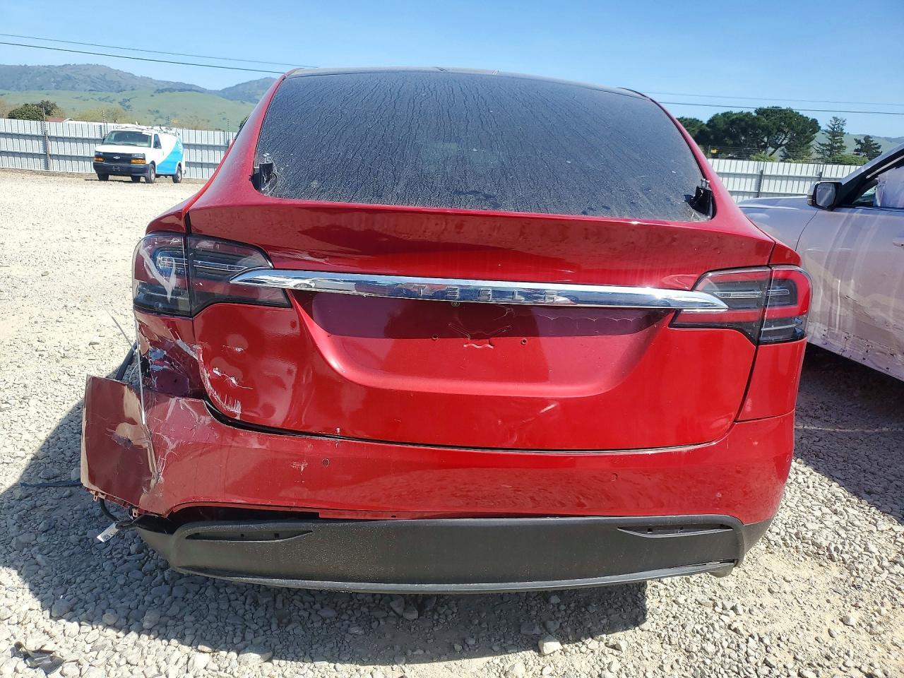 2018 Tesla Model X - Image 6