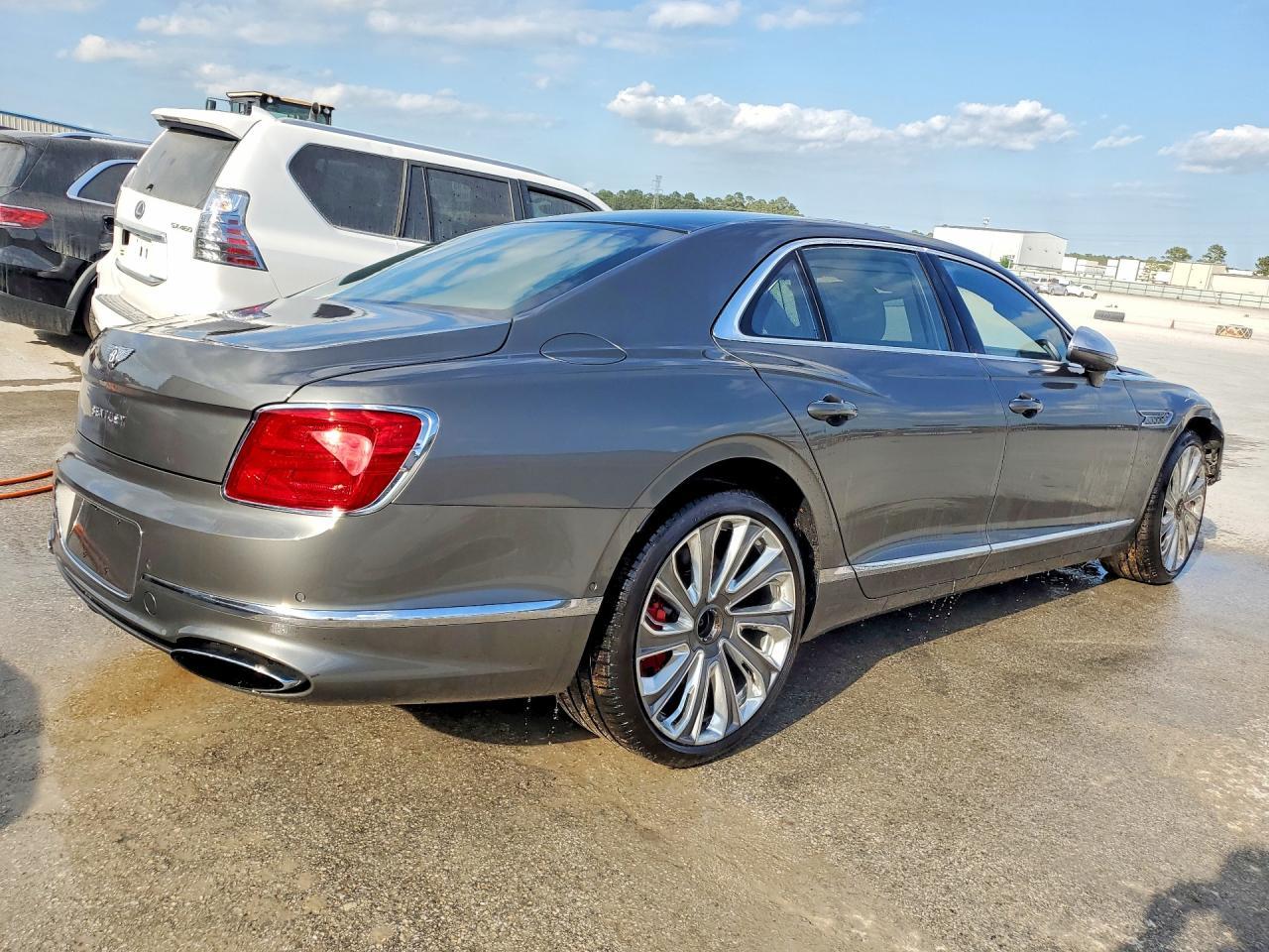 2023 Bentley Flying Spur - Фото 3