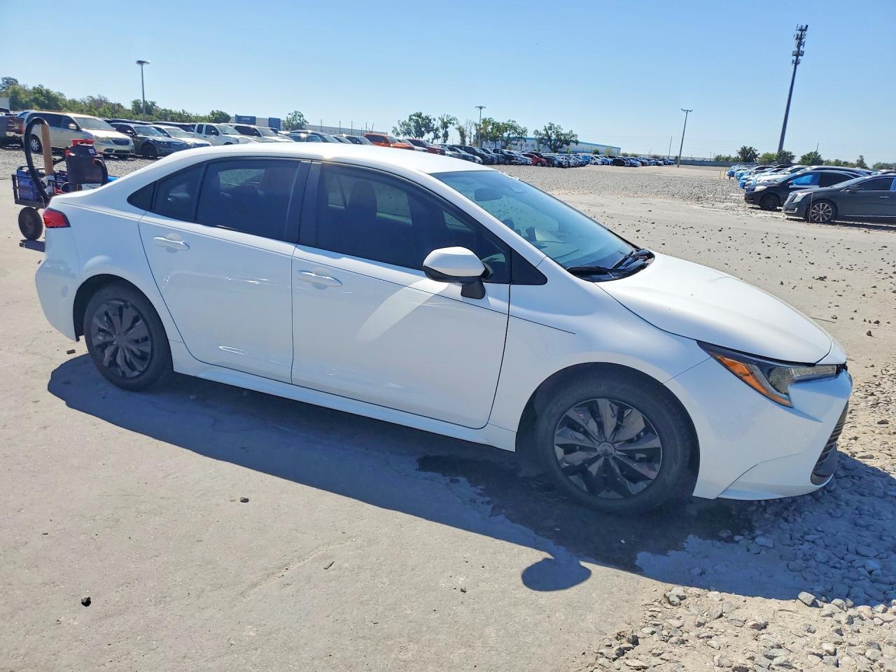 2025 Toyota Corolla Le - Фото 4