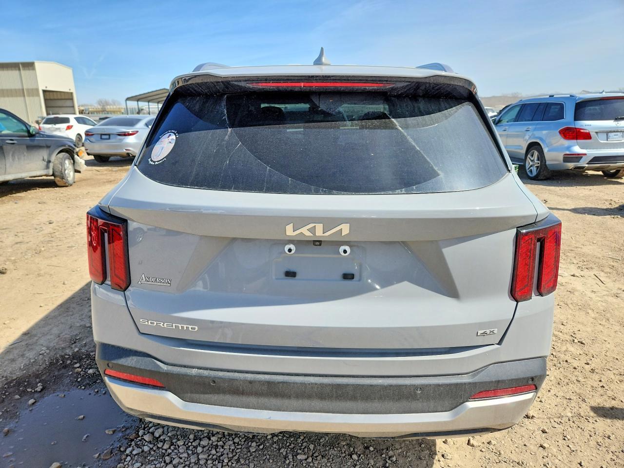 2025 Kia Sorento S - Фото 6