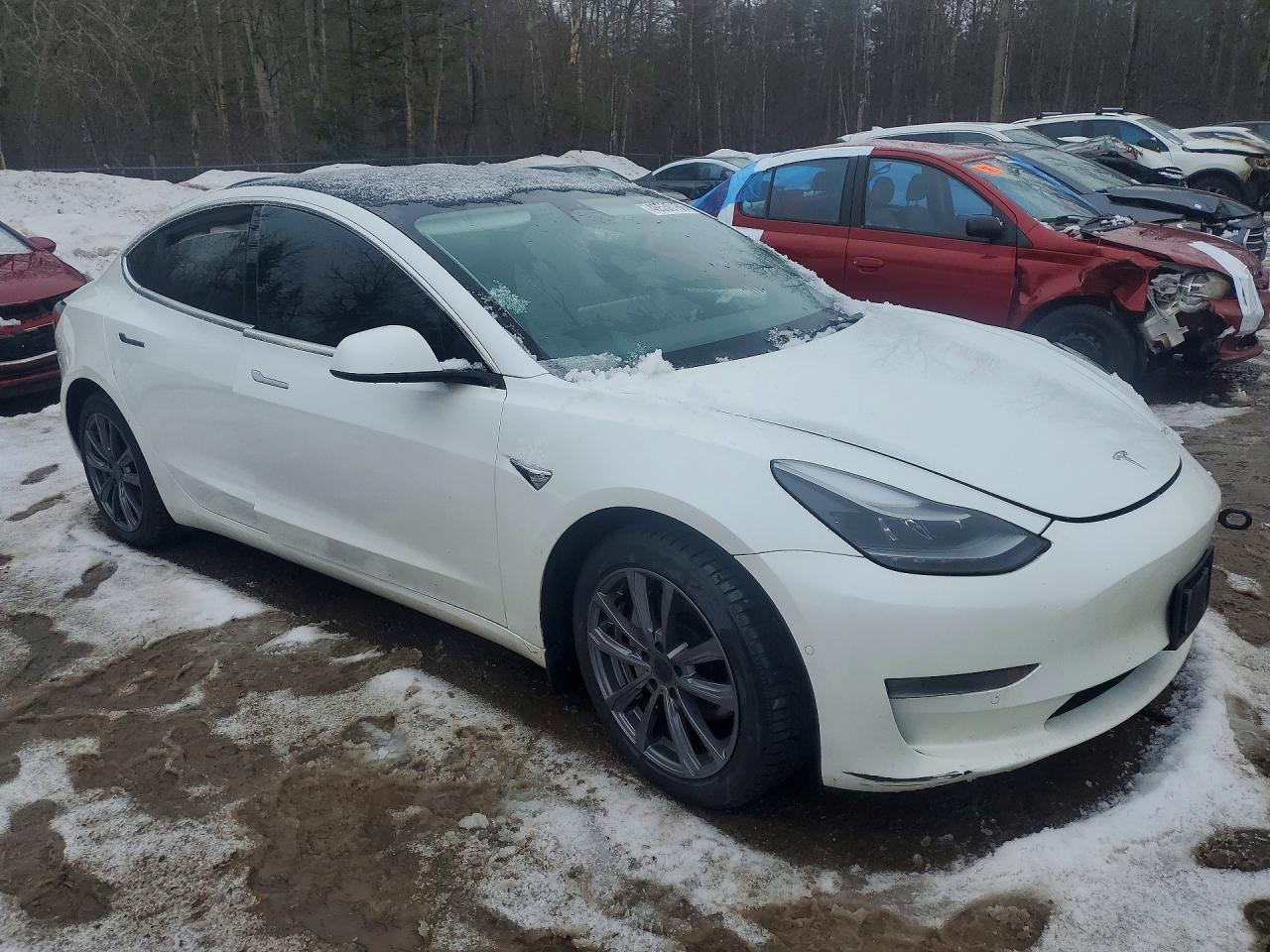 2022 Tesla Model 3 - Фото 4