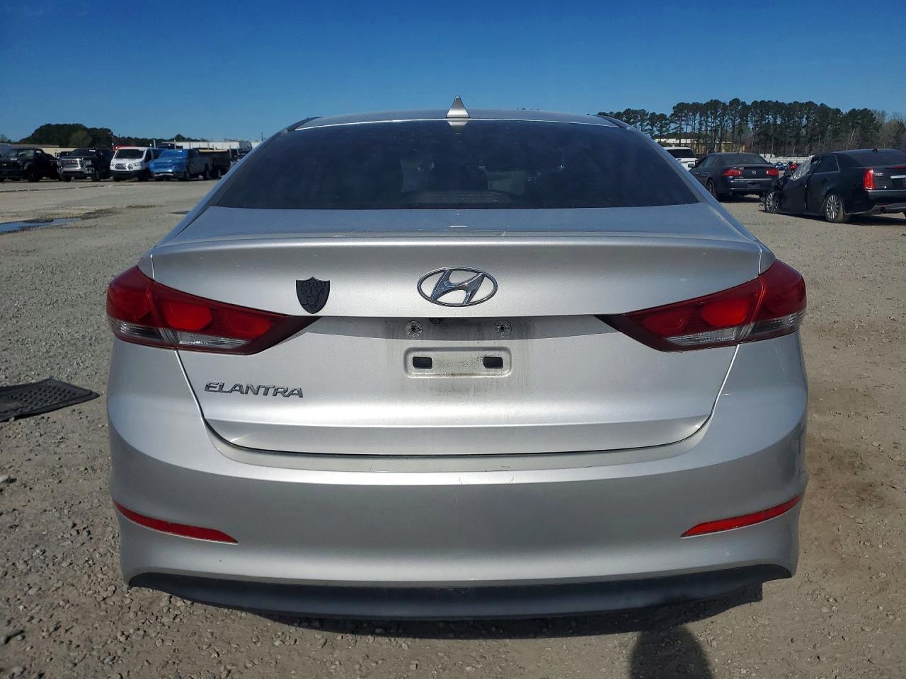 2018 Hyundai Elantra Sel - Фото 6