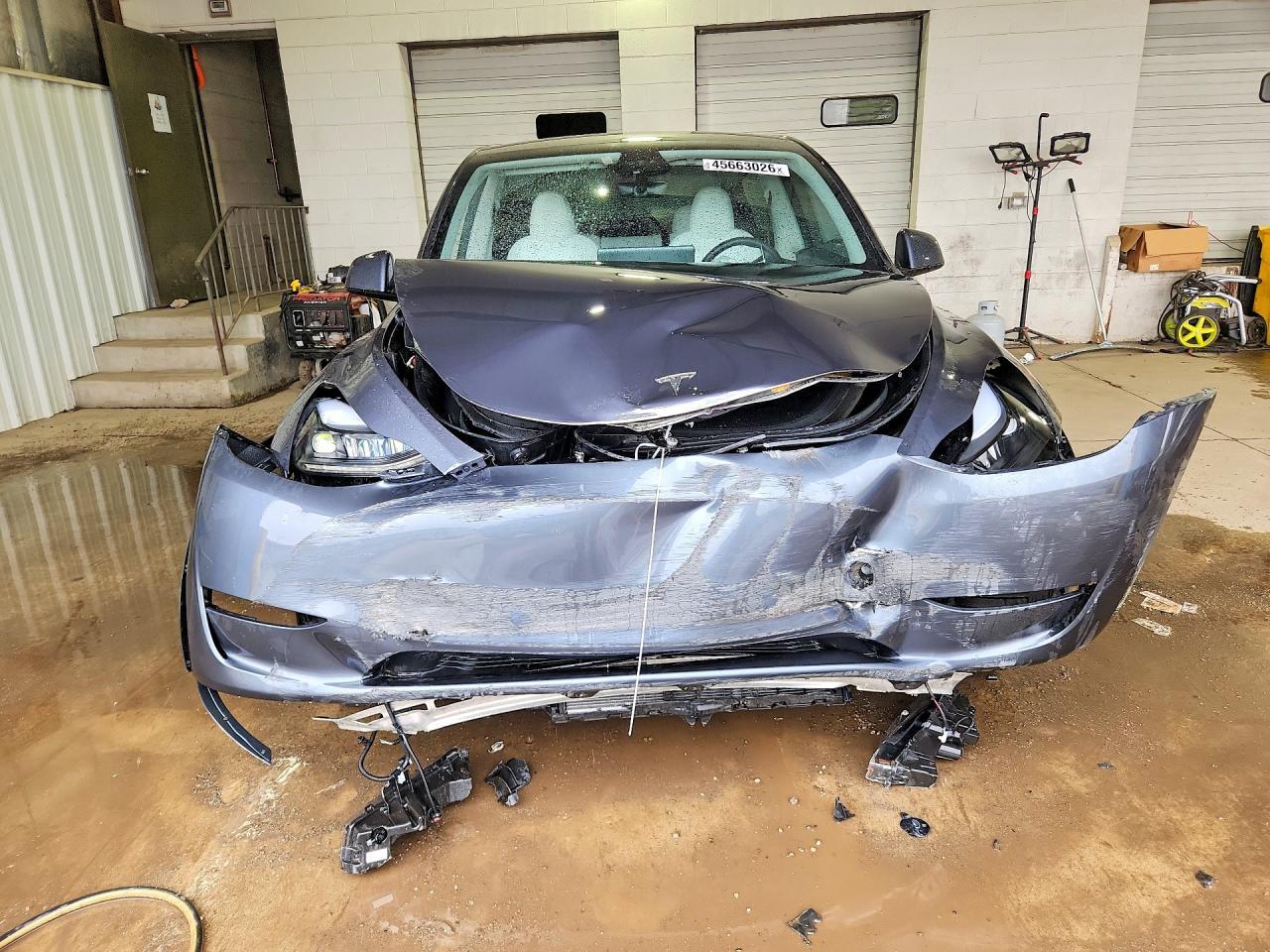 2023 Tesla Model Y - Image 5