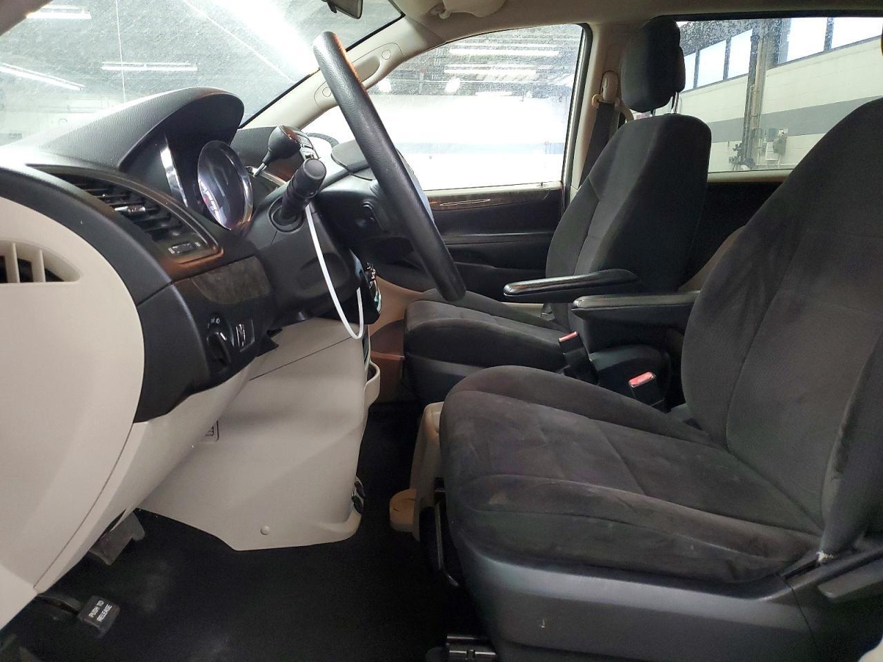 2011 Dodge Grand Caravan Express - Image 7