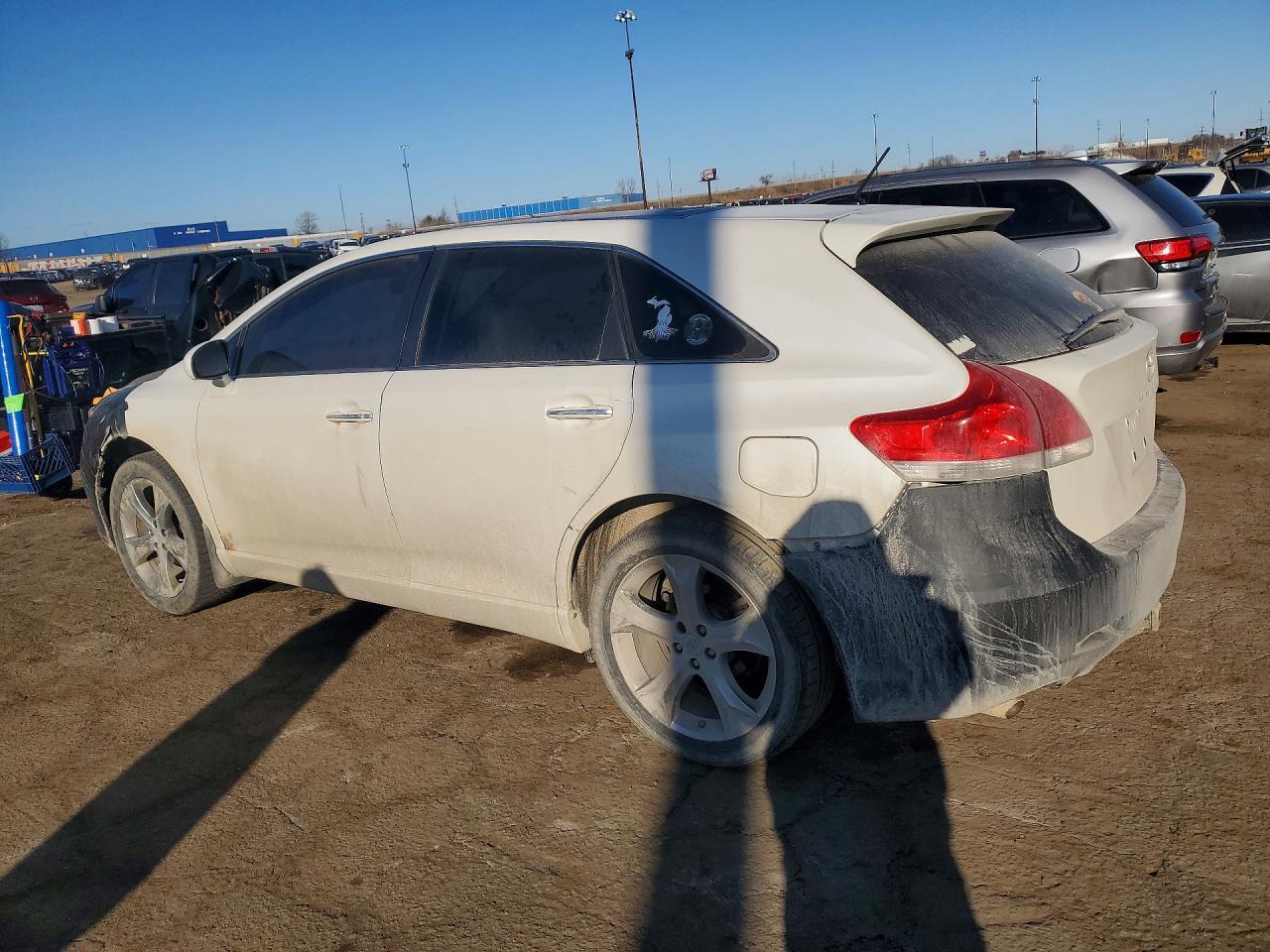 2010 Toyota Venza - Image 2