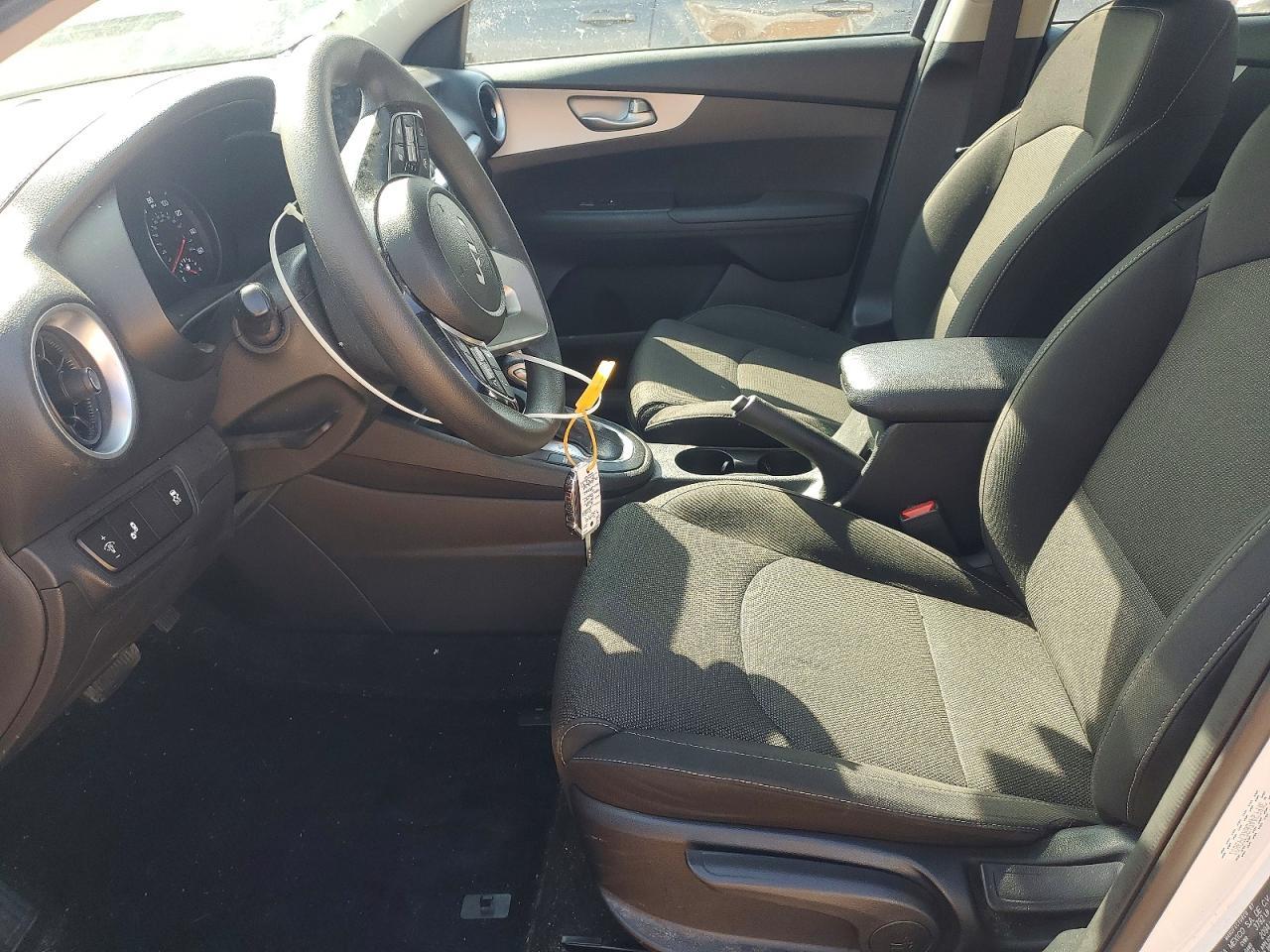 2024 Kia Forte Lxs - Image 7